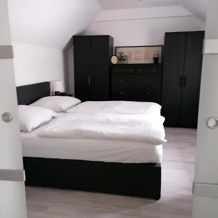 Appartement Ferienhaus Resit 1 *