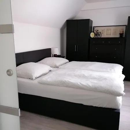 Appartement Ferienhaus Resit 1 *