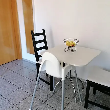 Appartement Ferienhaus Resit 1 *