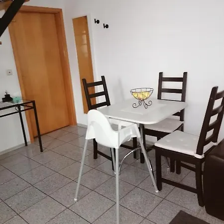 Appartement Ferienhaus Resit 1