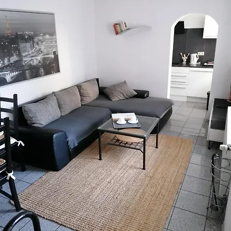 Ferienhaus Resit 1 *