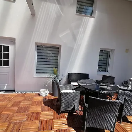 Ferienhaus Resit 1